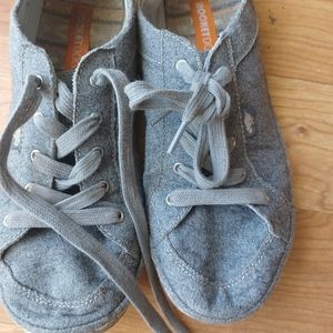 Rocket dog shoes, gray colors